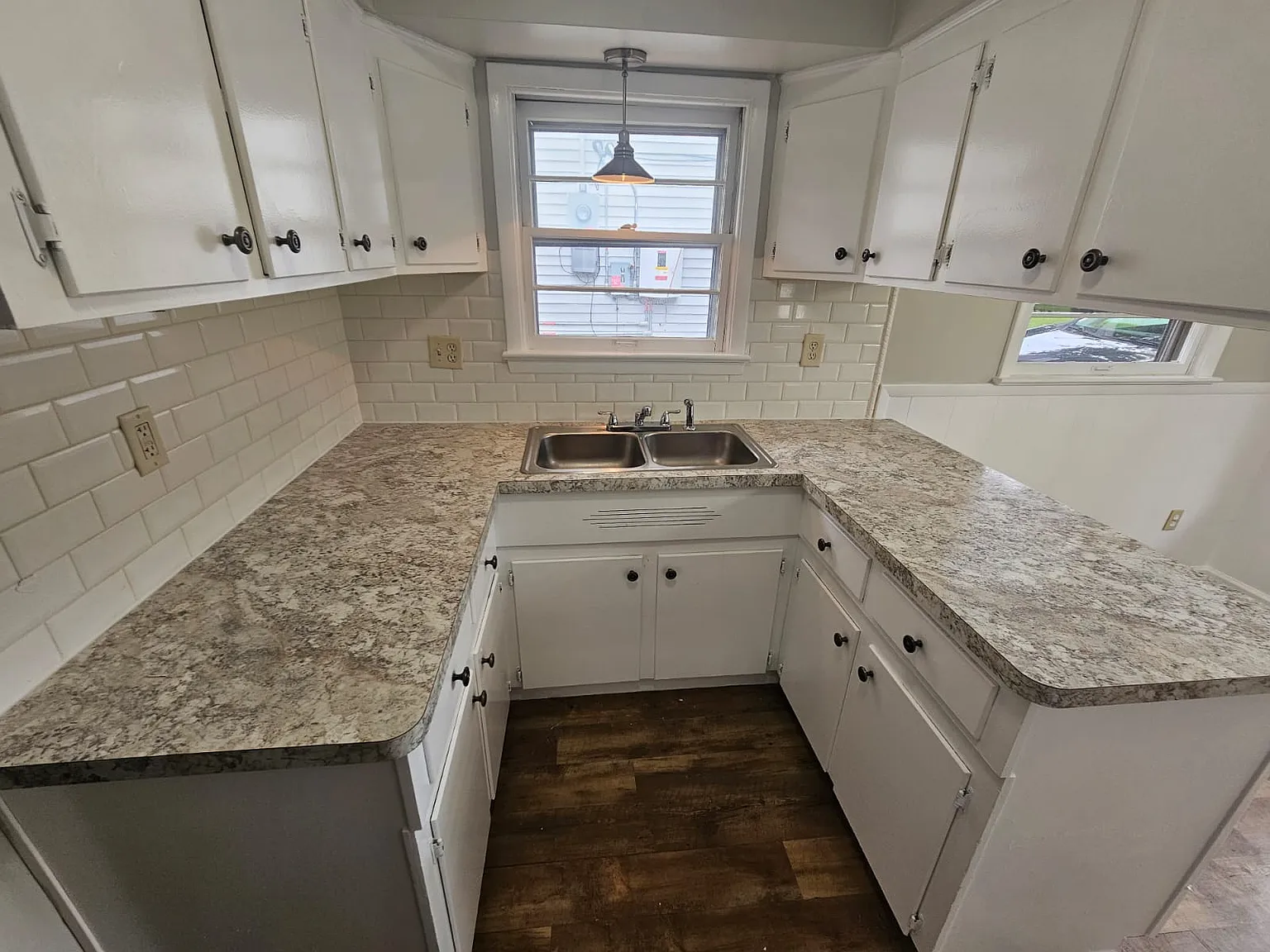3 bed, 1016 sqft, $1,445 — Photo 4