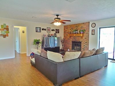 2904 Adrienne Dr, College Station, TX, 77845