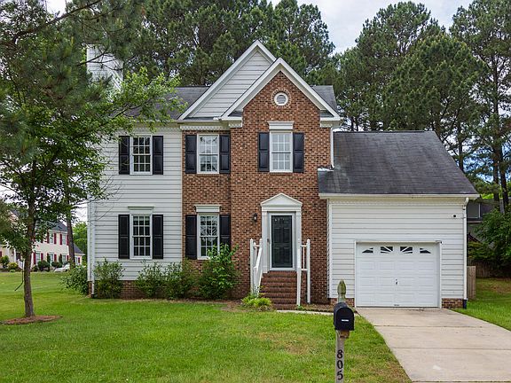 2nd image of 805 Penncross Dr