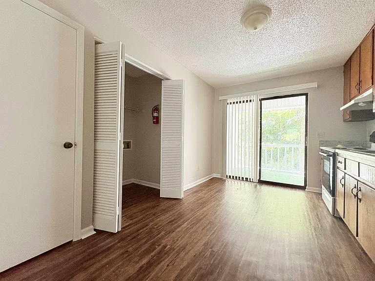 1663 Kay Ave #D — Photo 7