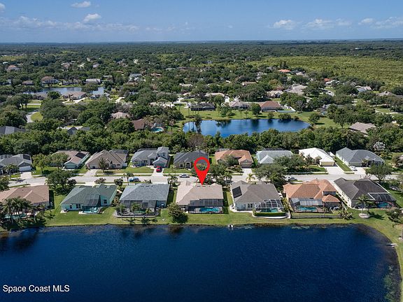 4th image of 4757 Alamanda Dr