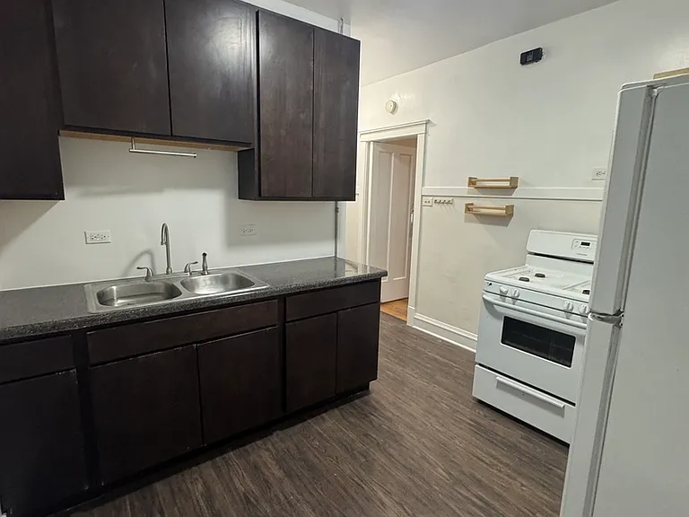 3008 W Cullom Ave #1E — Photo 2