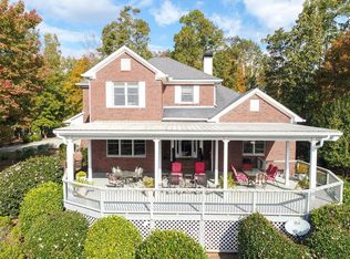 3409 Thunder Point Dr, Gainesville, GA 30506