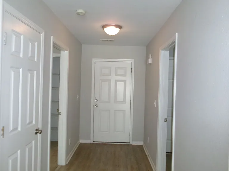 212 McKendree Ln — Photo 3