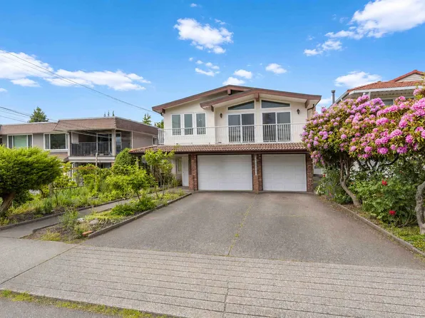 6895 McKay Ave, Burnaby, BC V5J 3R9