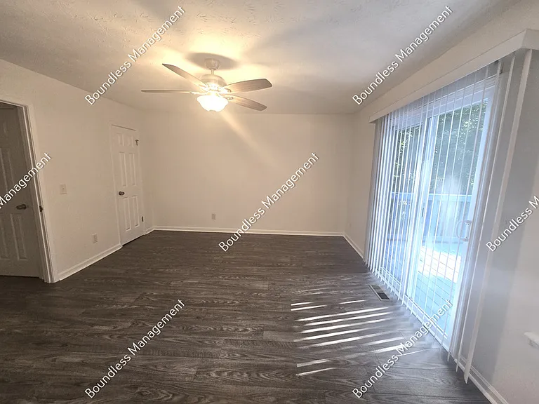 3172 Carmel Dr — Photo 9