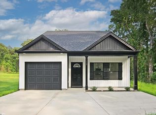 112 S Church St, Duncan, SC 29334