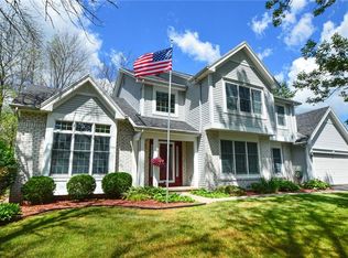 91 Stratford Ln, Rochester, NY 14612