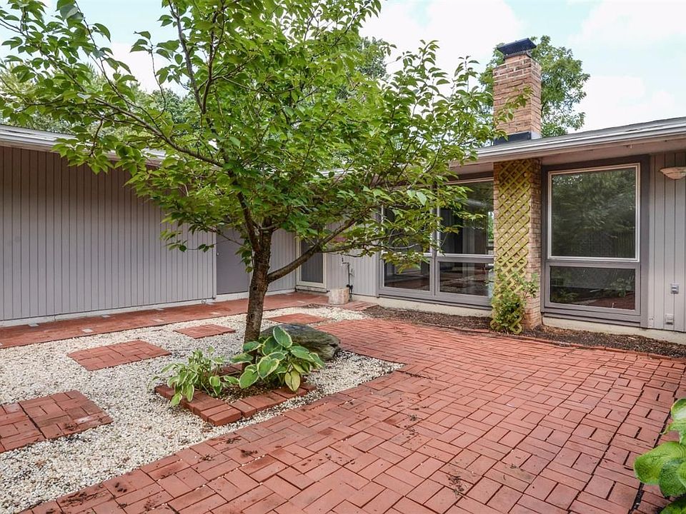 1st image of 1600 Hillridge Blvd
