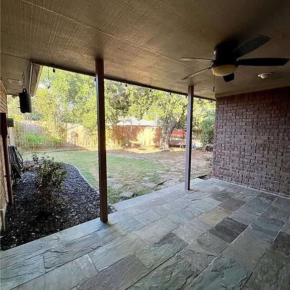 8706 Sandstone Dr — Photo 23