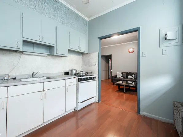 18-21 26th Road image 3 of 15