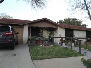 1504 Hemlock Dr, Laredo, TX 78041