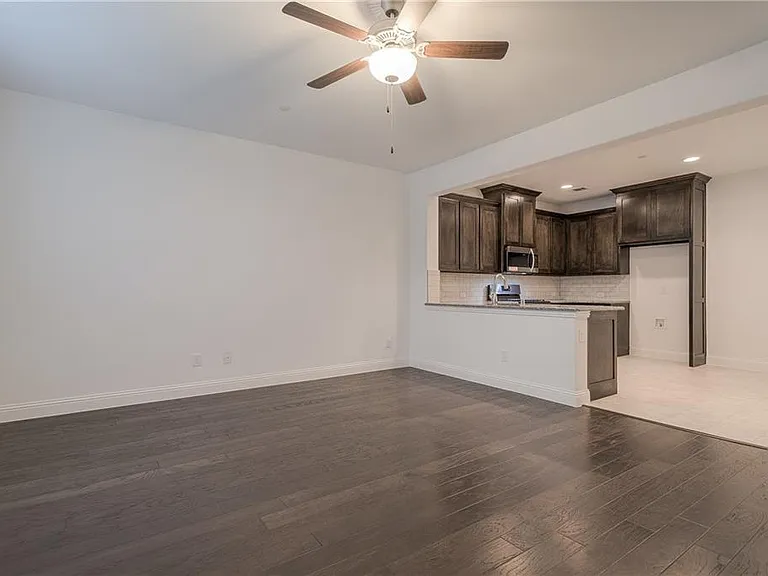 3708 Lantern Ln — Photo 7