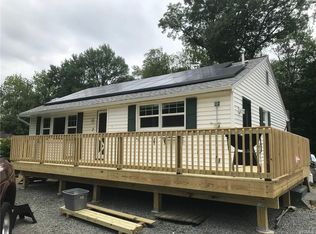 3 Algonquin Dr, Newburgh, NY 12550