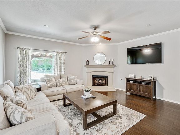 4th image of 12725 Diamond Peak Dr