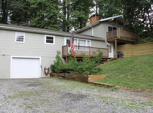 160 Hampton Rd, Brevard, NC 28712