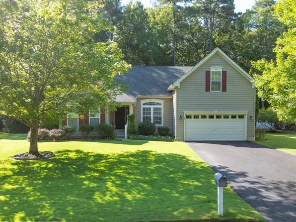 30 Aintree Dr, Lewes, DE 19958