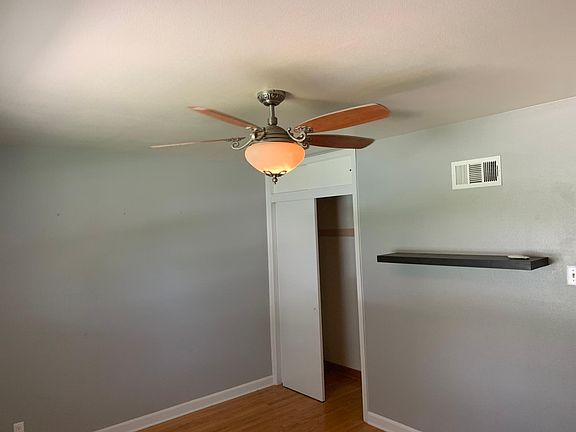 4th image of 1006 Bakewell Dr