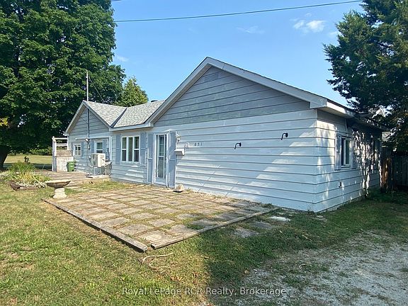 5th image of 1851 5th Ave E