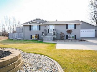 8001 W 41st St, Sioux Falls, SD 57106