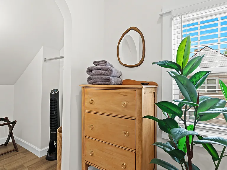 211 Ardmore Dr — Photo 33