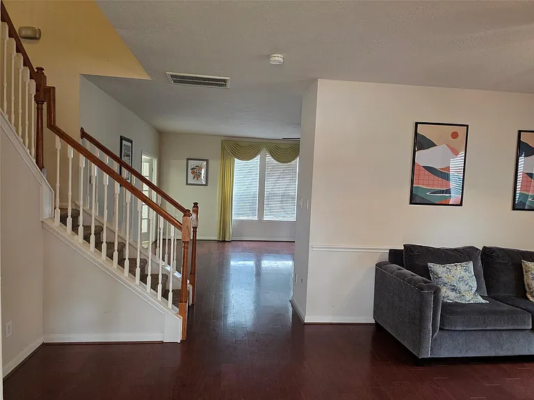2715 Riverhollow Ln — Photo 6