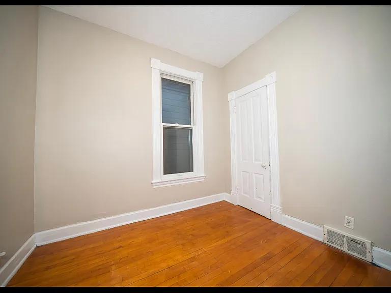 701 Bedford St #2 — Photo 29