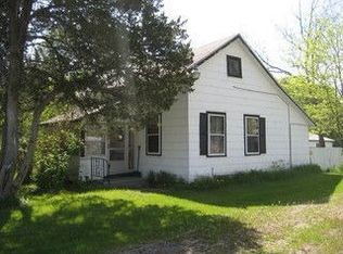 8030 Tasker Rd, Bellevue, MI 49021