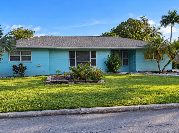 1511 28th St W, Bradenton, FL 34205