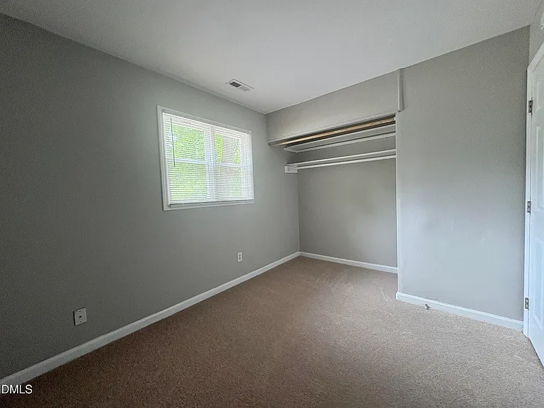 1100 Savannah Dr — Photo 17