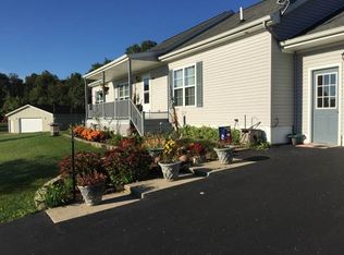 1226 Azalea Dr, Jackson, MI 49201