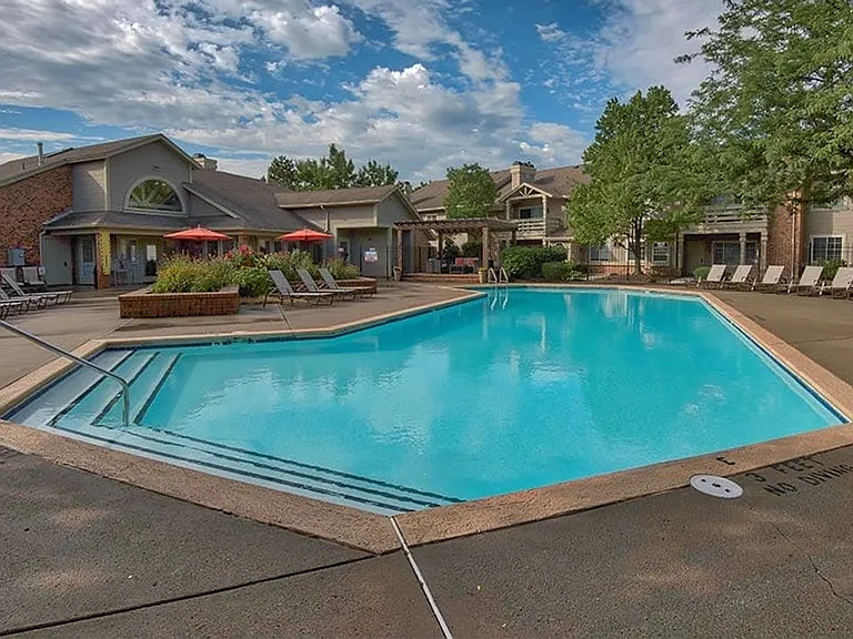 Perry' Crossings Apartments — Photo 4