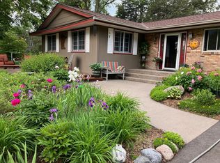 42 Quant Ave N, Lakeland, MN 55043