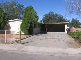 1833 Blume St NE, Albuquerque, NM 87112
