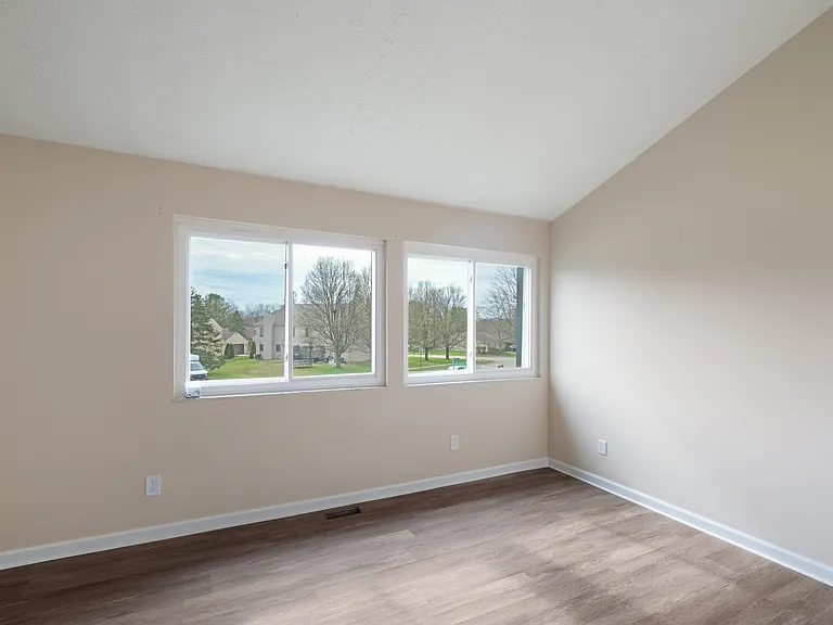 3383 Willington Dr — Photo 12