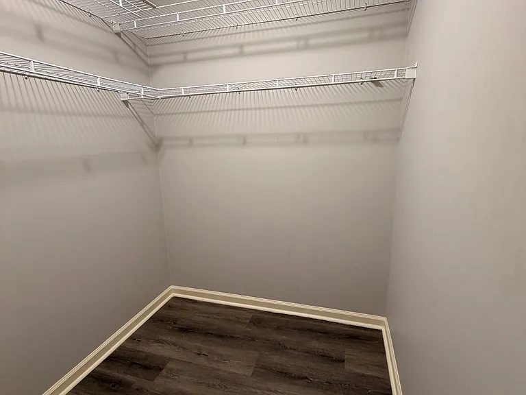 1608 Liberty Dr #1608 — Photo 9