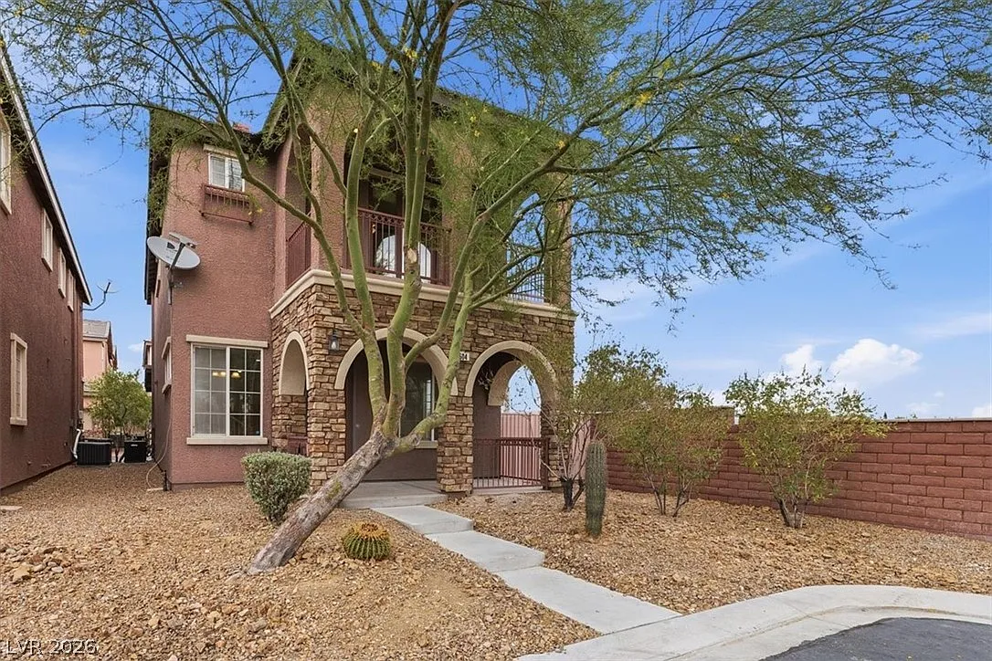 3 bed, 2.5 bath, 1596 sqft, $2,175 — Photo 2