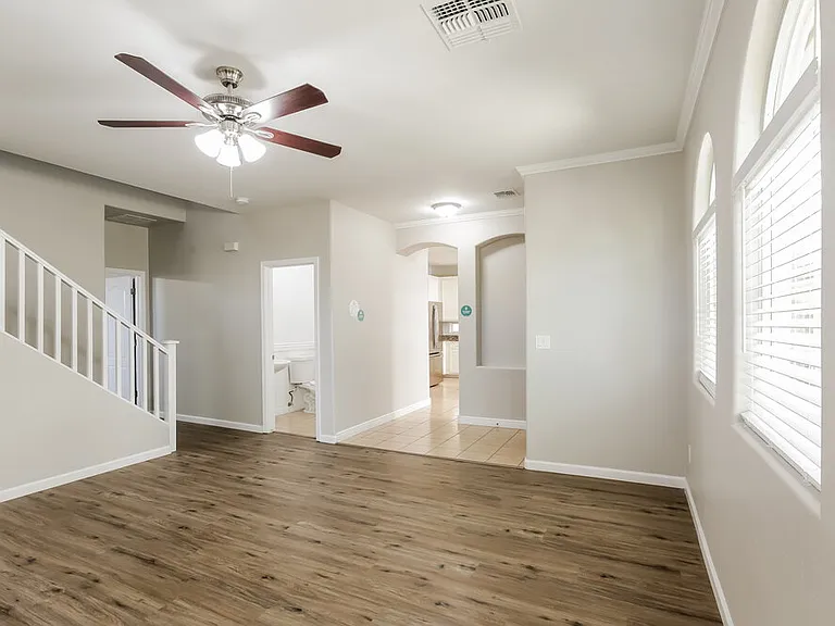 10260 E Isleta Ave — Photo 5