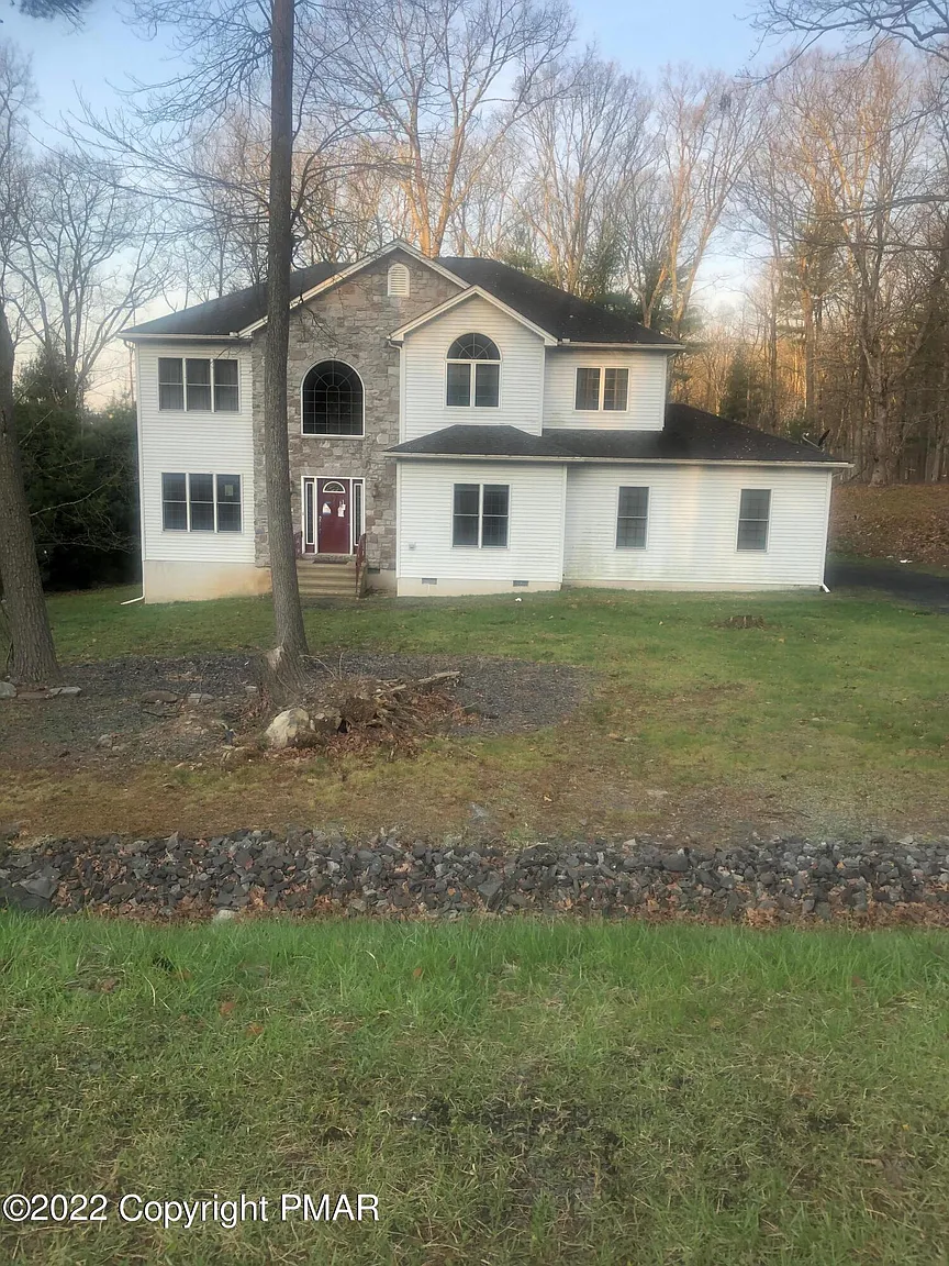 5280 Hilltop Cir photo 1