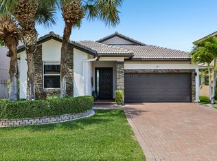 121 Bellezza Terrace, Royal Palm Beach, FL 33411