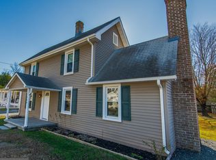 304 E Walnut St, Hebron, MD 21830