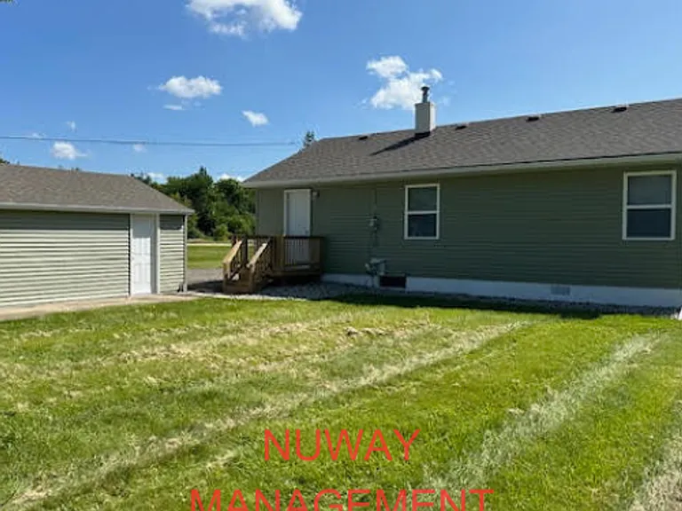 6120 Dort Hwy — Photo 15