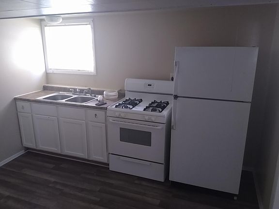 2nd image of 4372 N Neva Ave