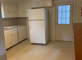 345 River Rd APT 4, Norwich, VT 05055