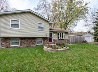 38010 N Loyola Ave, Beach Park, IL 60087