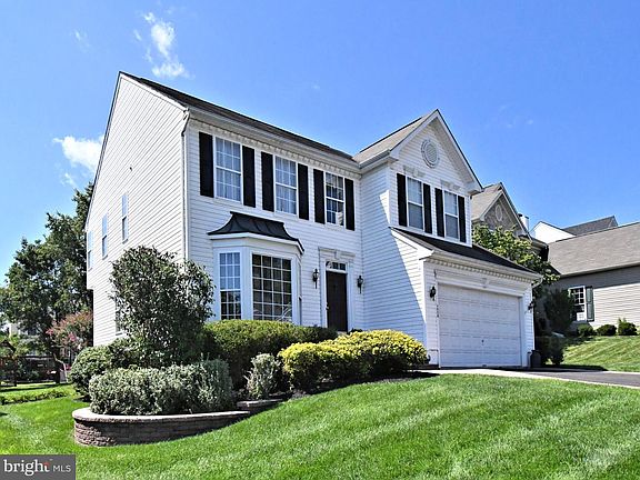 2nd image of 4528 Deep Glen Way