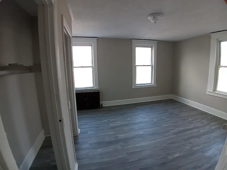 917 Church St — Photo 7