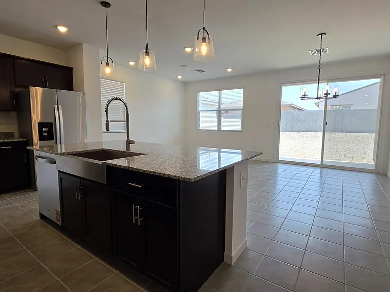 37098 W Prado St — Photo 14
