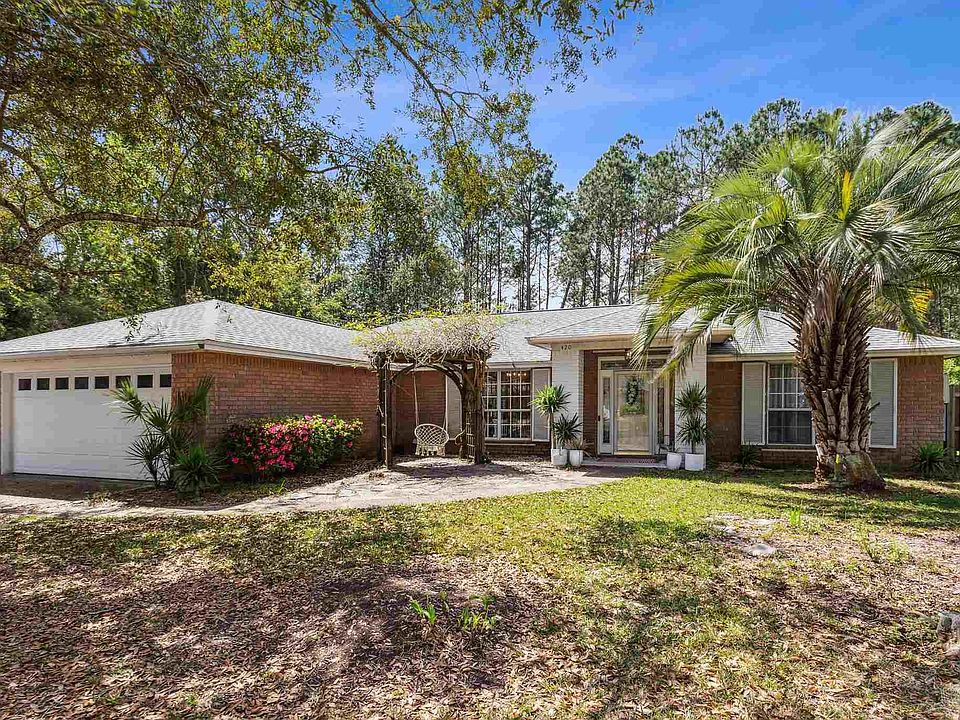 1st image of 420 Bay Oaks Dr