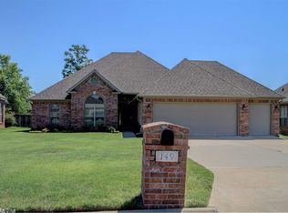 149 Sancerre Dr, Maumelle, AR 72113